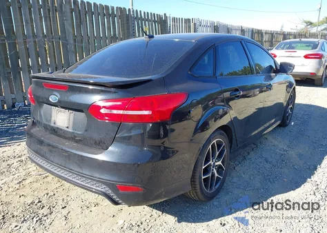 2015 Ford Focus Se z USA, uszkodzony, nr VIN 1FADP3F21FL253199